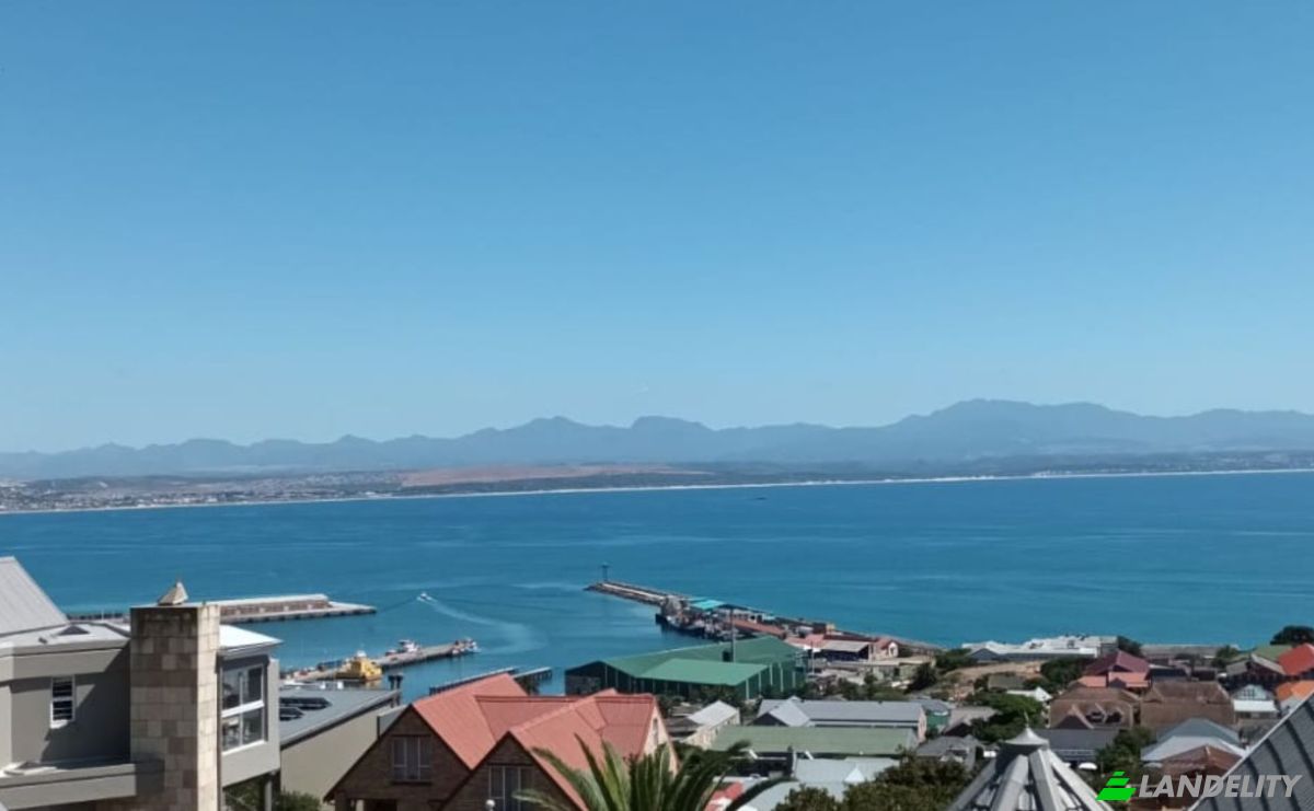 Dom jednorodzinny na sprzedaż 8 St Sebastian St, Linkside, Mossel Bay, Garden Route District Municipality, Western Cape, South Africa, 6500. Zdjęcie 1