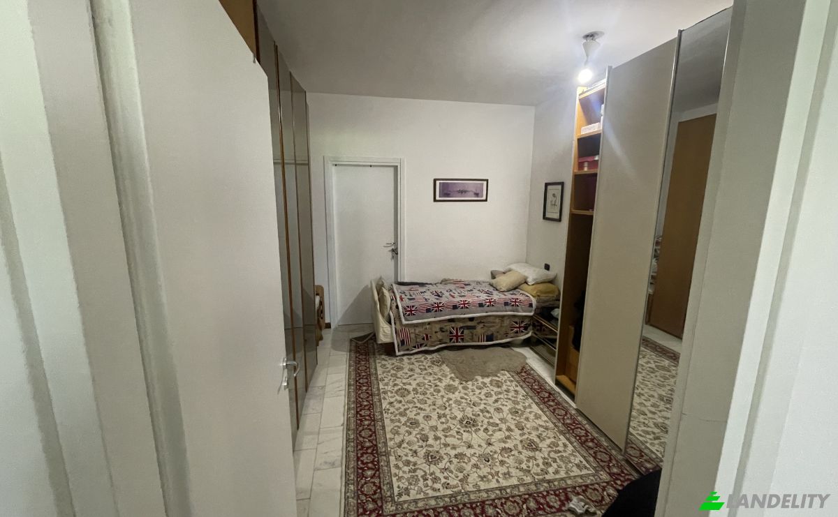 Apartment for Sale Via Ernesto Cairoli, 21100 Varese VA, Varese, Province of Varese, Lombardy, Italy. Photo 7