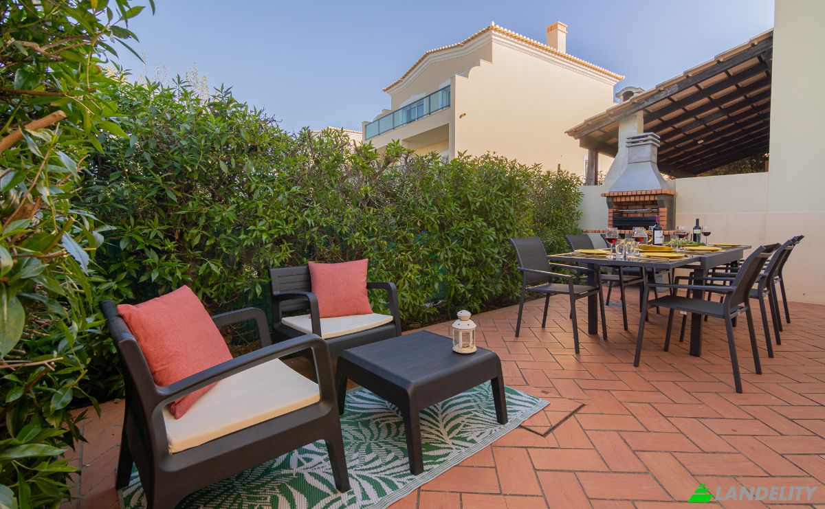 Townhouse for Sale R das Palmeiras 189, 8500 Portimao, Portimao, Faro District, Portugal. Photo 9