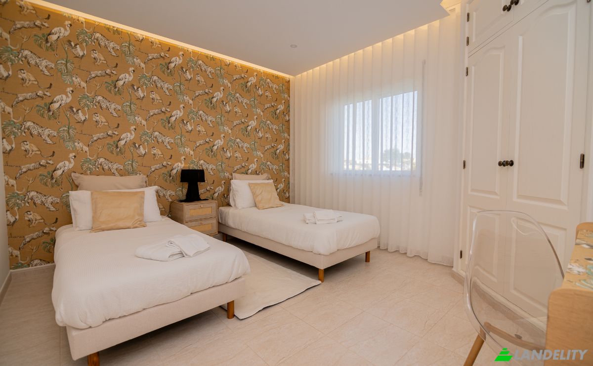 Townhouse for Sale R das Palmeiras 189, 8500 Portimao, Portimao, Faro District, Portugal. Photo 20