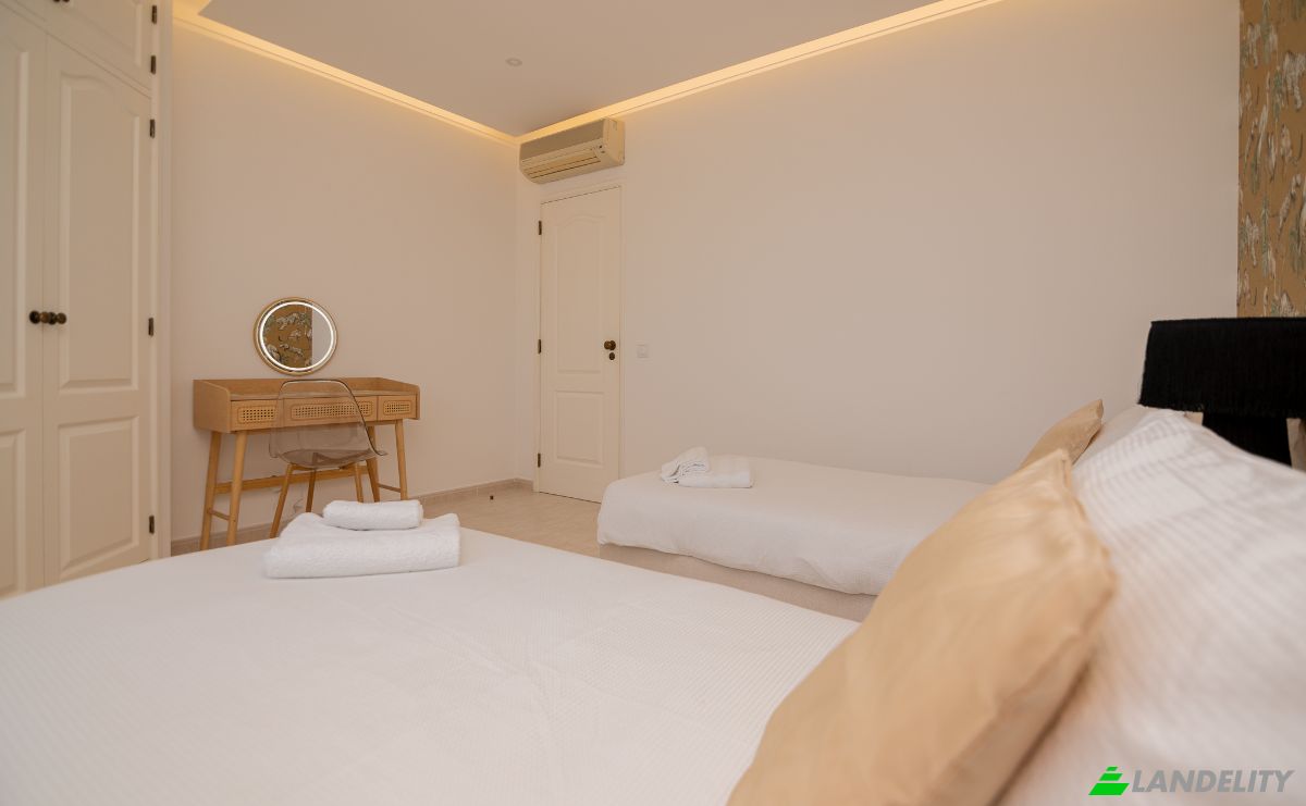 Townhouse for Sale R das Palmeiras 189, 8500 Portimao, Portimao, Faro District, Portugal. Photo 21