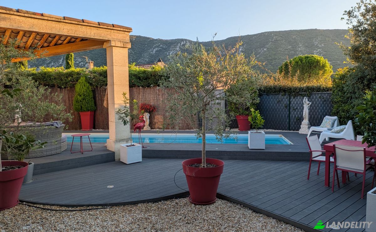 Villa for Sale 46 Rue des Mines, 84660 Maubec, Maubec, Vaucluse, Provence-Alpes-Cote dAzur, France. Photo 1