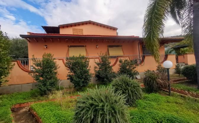 Villa for Sale Via Nasso, 90015 Cocuzzola PA. Photo#2 Villa for Sale Via Nasso, 90015 Cocuzzola PA. Photo#2