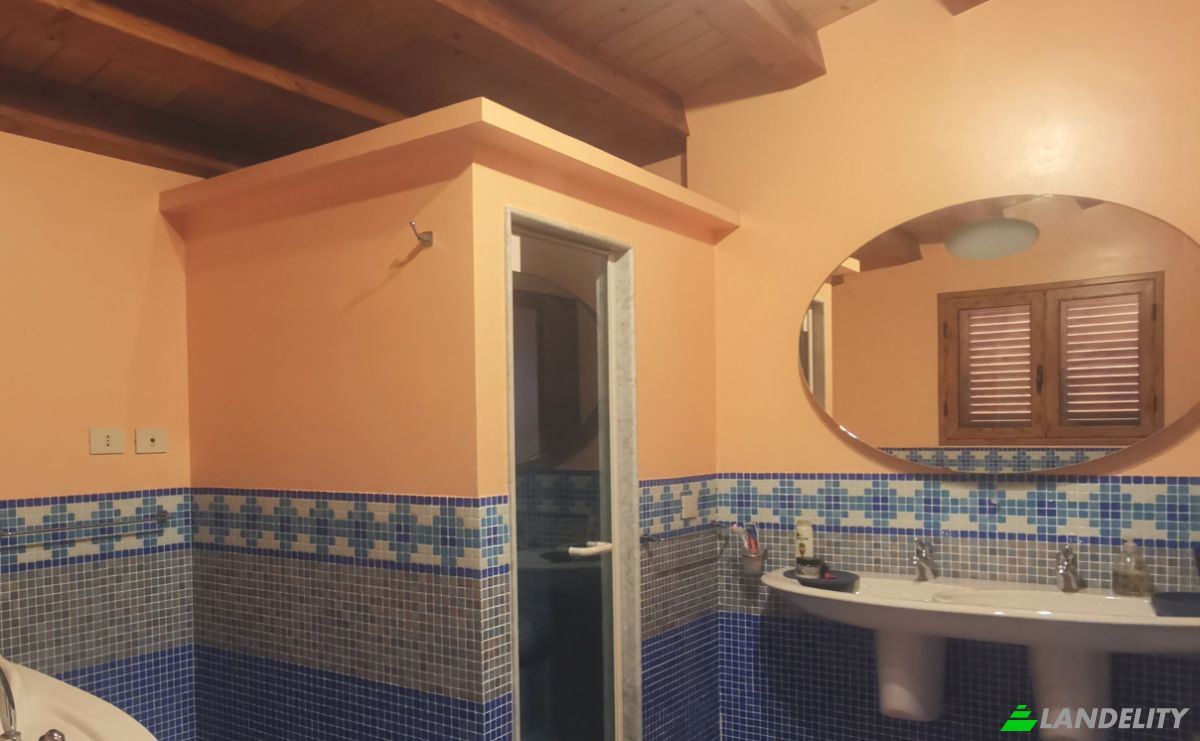Villa for Sale Via Nasso, 90015 Cocuzzola PA, Cocuzzola, Metropolitan City of Palermo, Sicily, Italy. Photo 23
