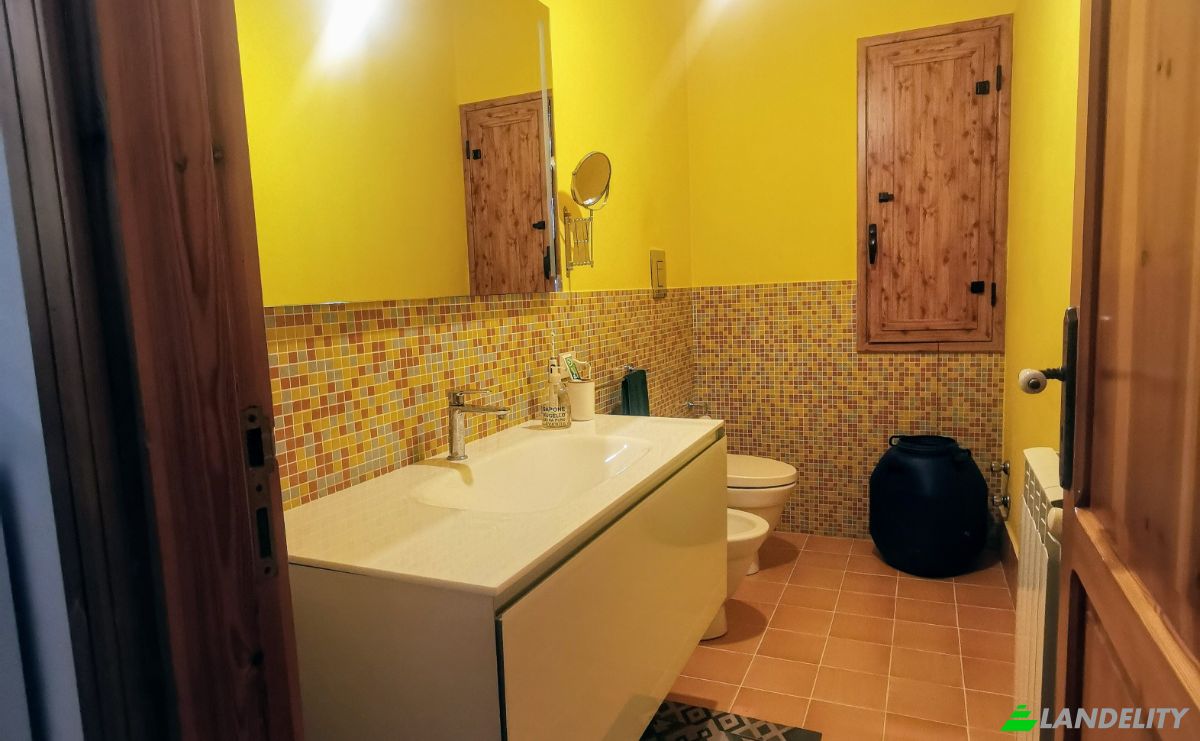 Villa for Sale Via Nasso, 90015 Cocuzzola PA, Cocuzzola, Metropolitan City of Palermo, Sicily, Italy. Photo 24