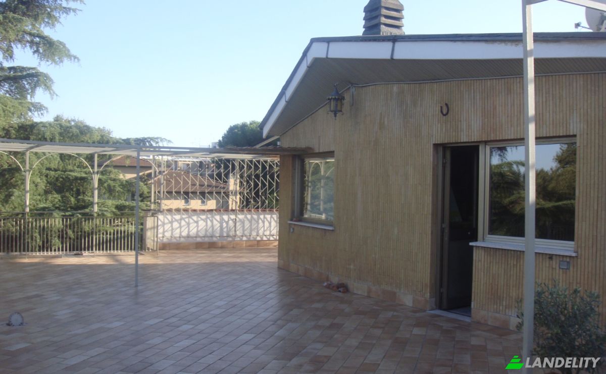 Apartment for Sale Via Bernardo Blumenstihl, 00135 Roma RM, Rome, Metropolitan City of Rome Capital, Lazio, Italy. Photo 13