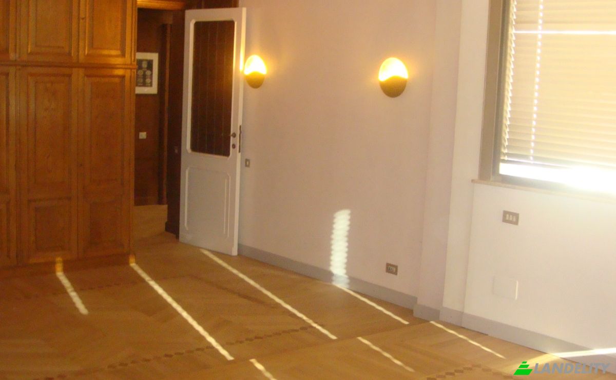 Apartment for Sale Via Bernardo Blumenstihl, 00135 Roma RM, Rome, Metropolitan City of Rome Capital, Lazio, Italy. Photo 8