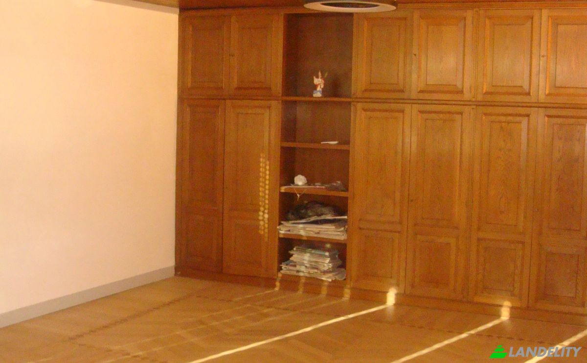 Apartment for Sale Via Bernardo Blumenstihl, 00135 Roma RM, Rome, Metropolitan City of Rome Capital, Lazio, Italy. Photo 9