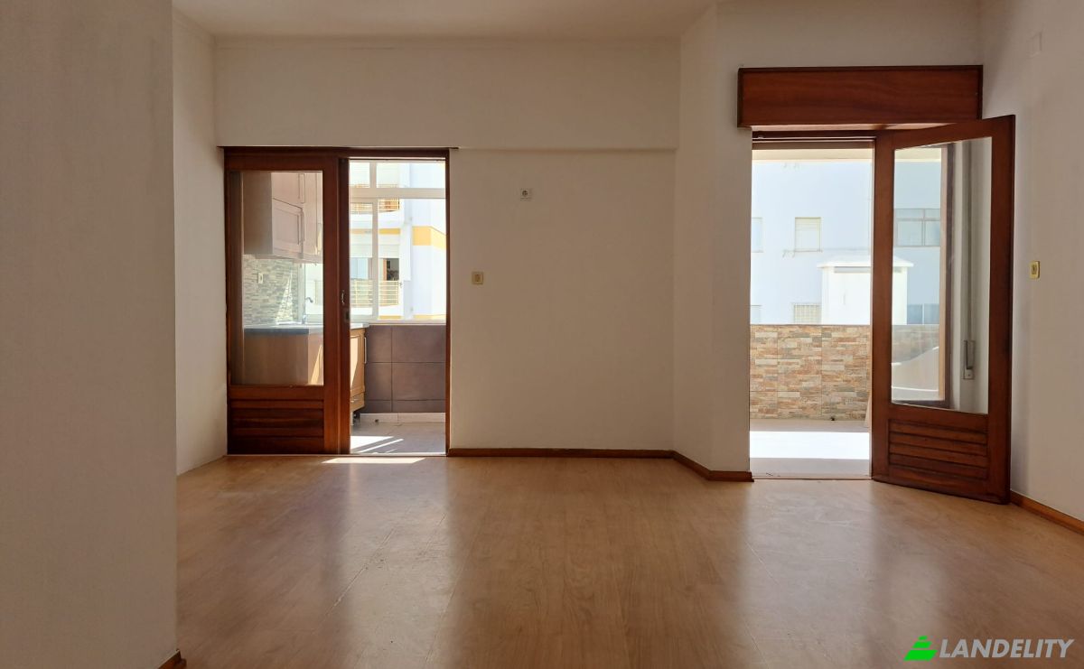 Apartment for Sale R Dom Joao II 7A, 8365-147 Armacao de Pera, Armacao de Pera, Silves, Faro District, Portugal. Photo 3