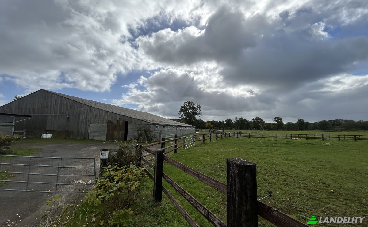 Farm/Ranch for Sale 9 Vervent, 61430 Berjou, Berjou, Orne, Normandy, France. Photo 3