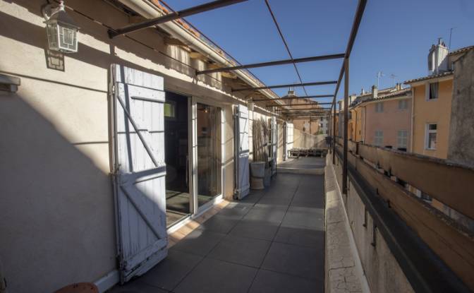 Apartment for Sale - Aix-en-Provence, France
