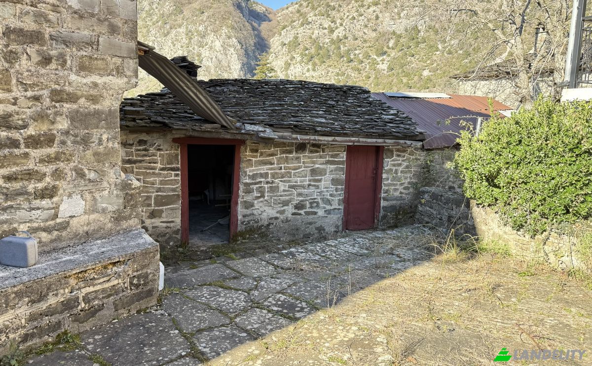 Duplex for Sale EparOd Asfaka, Vrisochoriou, Tsepelovo 440 10, Tsepelovo, Epirus, Decentralized Administration of Epirus and Western Macedonia, Greece. Photo 12