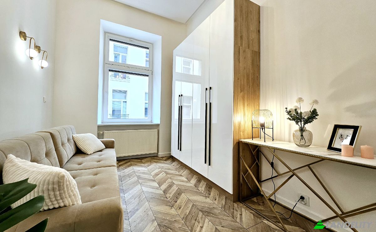 Condo for Sale prez Gabriela Narutowicza 43, 90-001 Lodz, Lodz, Lodz Voivodeship, Poland. Photo 14