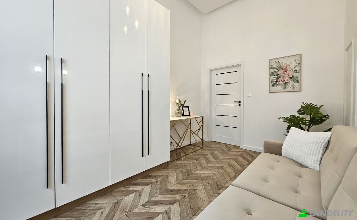 Condo for Sale prez Gabriela Narutowicza 43, 90-001 Lodz, Lodz, Lodz Voivodeship, Poland. Photo 15