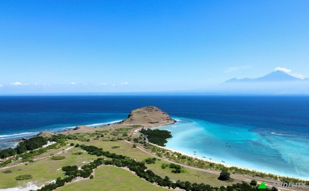 Land Lot for Sale Jl Tano Kertasari, Tua Nanga, West Sumbawa Regency, West Nusa Tenggara, Indonesia, Kec Poto Tano, Kabupaten Sumbawa Barat, Nusa Tenggara Bar 84454. Photo 1