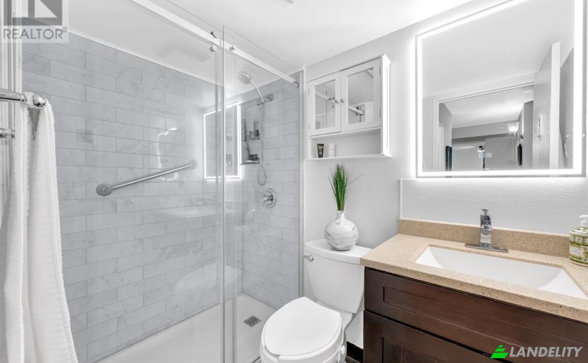 Apartment for Sale 150 Park St W, Windsor, Essex County, Ontario, Canada, ON N9A 7A2. Photo 11