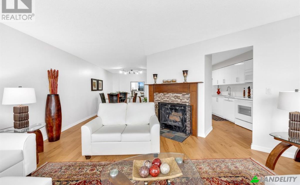 Apartment for Sale 150 Park St W, Windsor, Essex County, Ontario, Canada, ON N9A 7A2. Photo 2