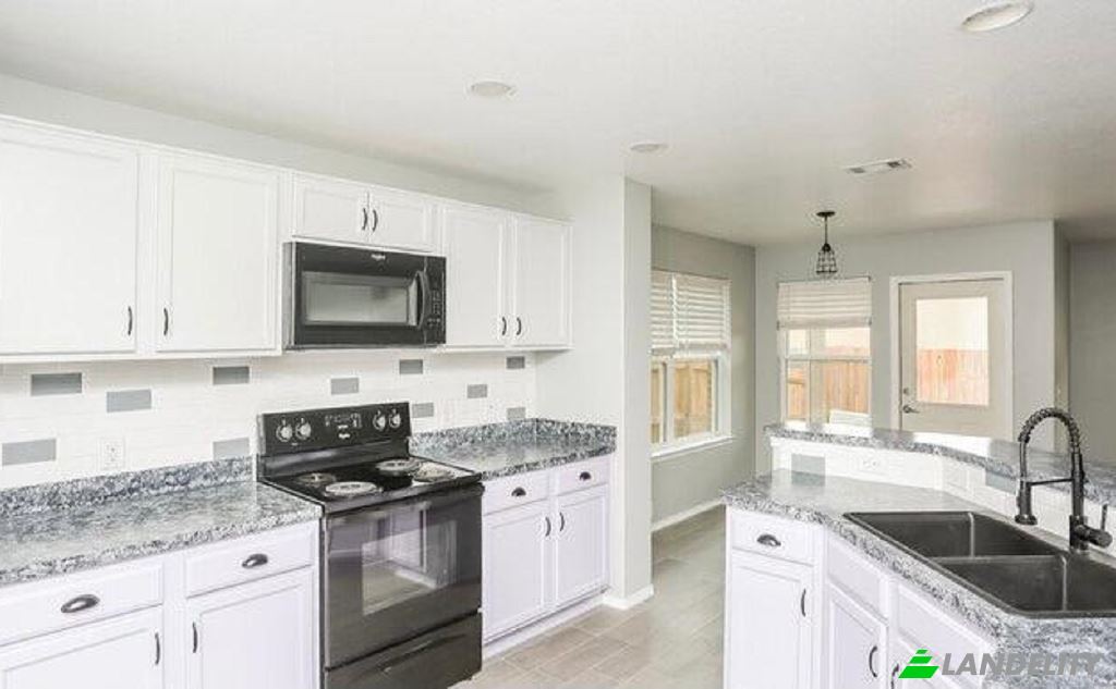 Single Family Home for Rent Sheldon Trail, Fort Worth, Tarrant County, Texas, United States, TX 76244, USA. Photo 3