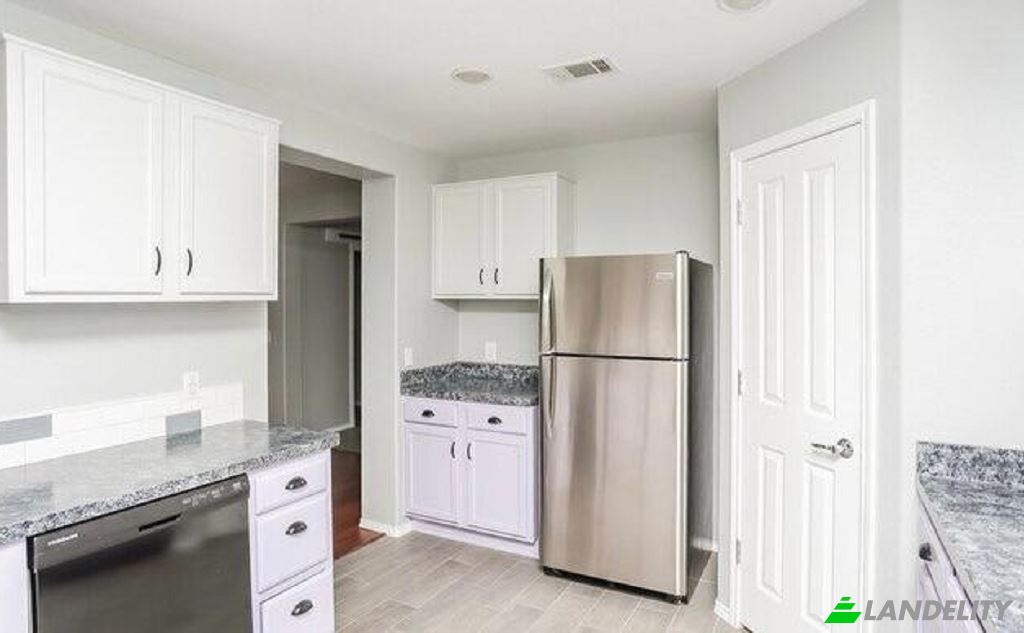 Single Family Home for Rent Sheldon Trail, Fort Worth, Tarrant County, Texas, United States, TX 76244, USA. Photo 5