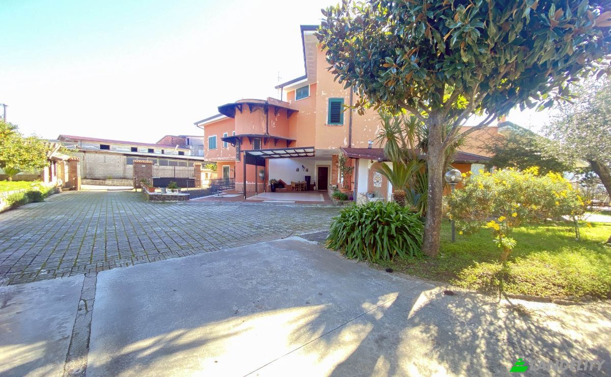Villa for Sale salita Calli, 84022 Campagna SA, Campagna, Province of Salerno, Campania, Italy. Photo 11