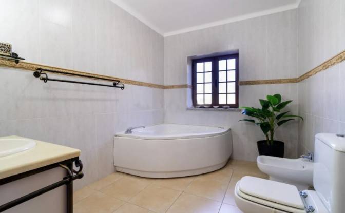 Villa for Sale Arruamento Urbano a Sul da Vila 66. Photo#10