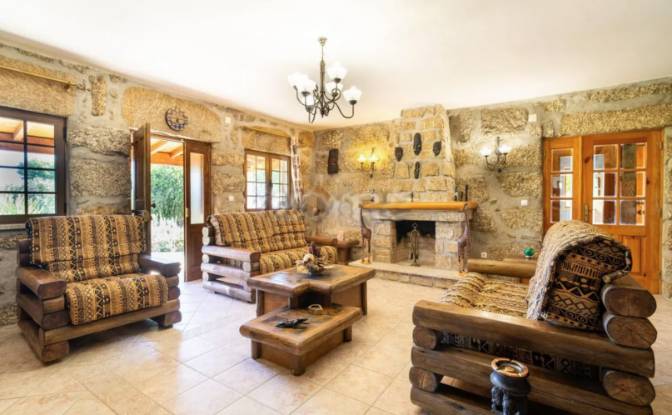 Villa for Sale Arruamento Urbano a Sul da Vila 66. Photo#6