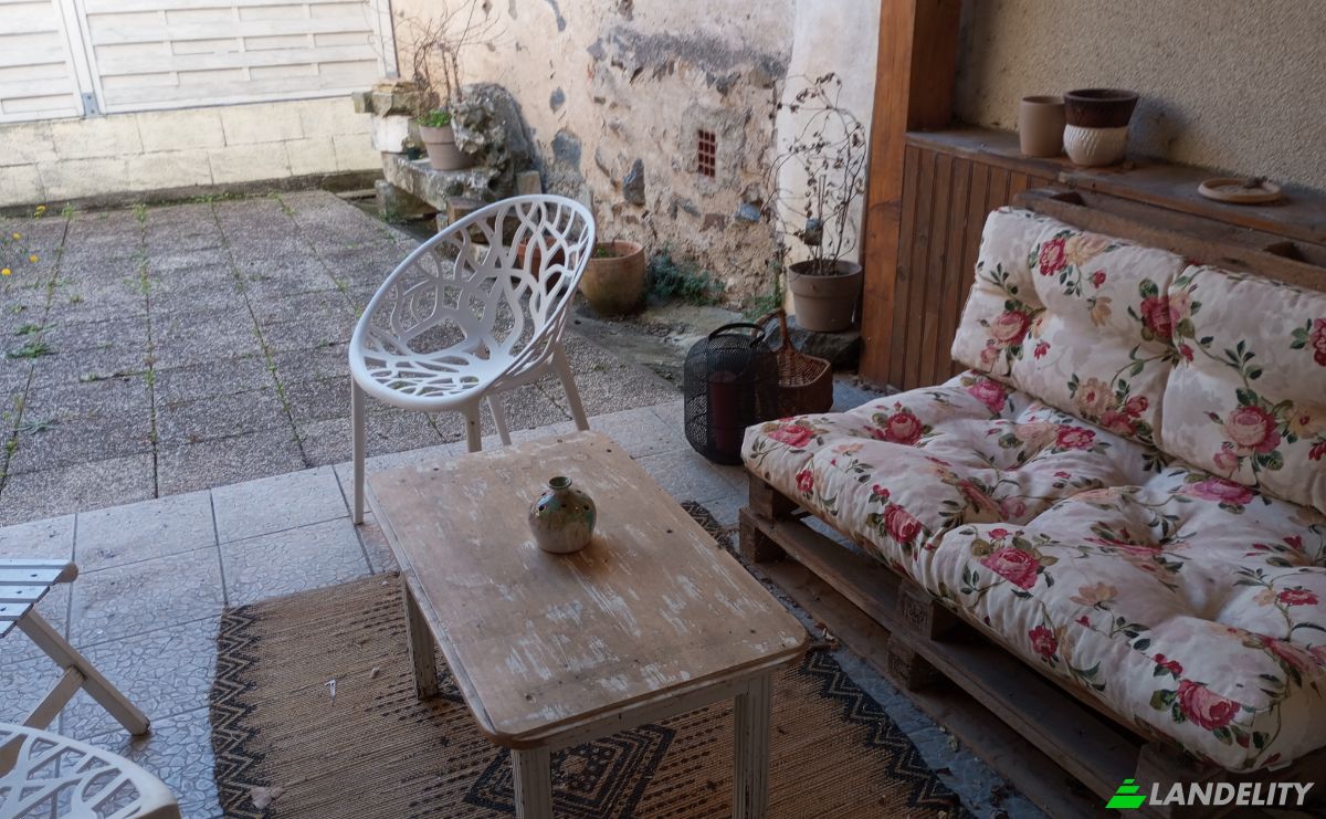 Townhouse for Sale 5 Av des Tilleuls, 86150 LIsle-Jourdain, LIsle-Jourdain, Vienne, Nouvelle-Aquitaine, France. Photo 10