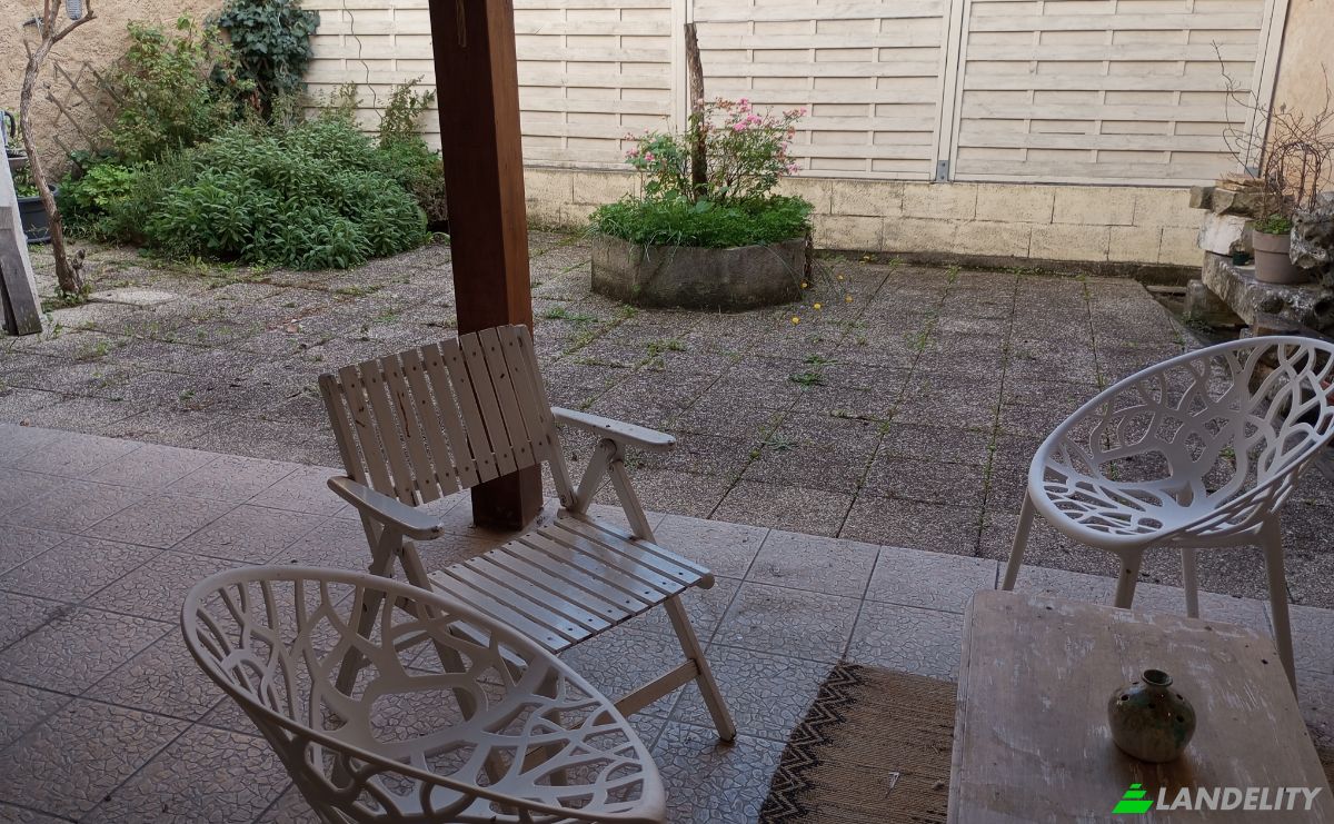 Townhouse for Sale 5 Av des Tilleuls, 86150 LIsle-Jourdain, LIsle-Jourdain, Vienne, Nouvelle-Aquitaine, France. Photo 11