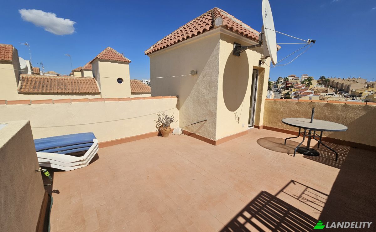 Apartment for Sale C Moncayo, Orihuela, Torrevieja, Alicante, Valencian Community, Spain. Photo 2