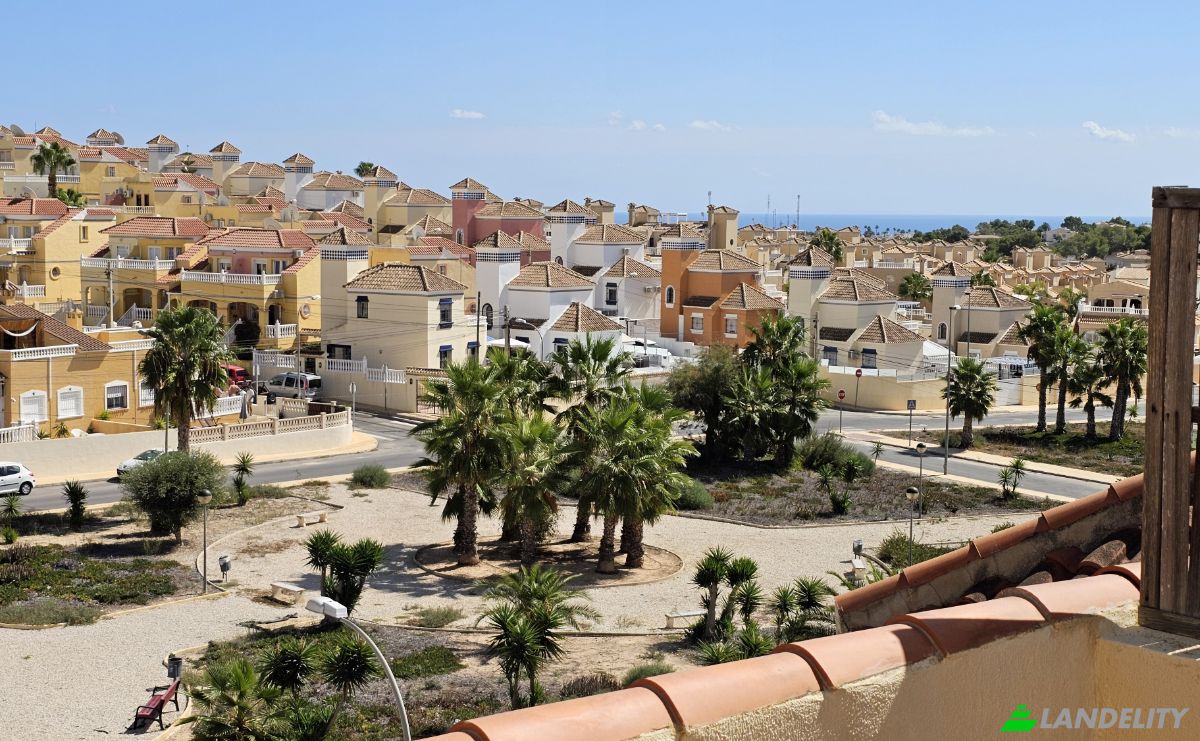 Apartment for Sale C Moncayo, Orihuela, Torrevieja, Alicante, Valencian Community, Spain. Photo 3