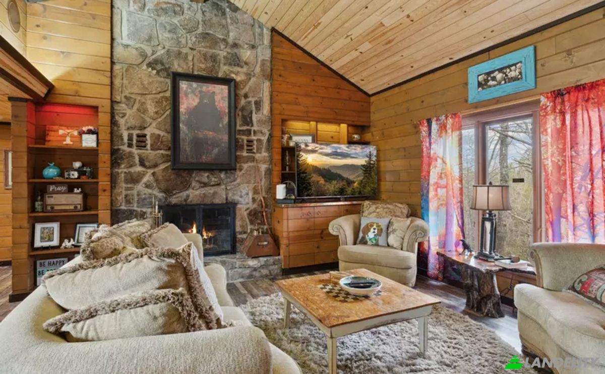 Villa for Sale 2140 Tudor Mountain Rd, Gatlinburg, TN 37738, USA, Pittman Center, Sevier County, Tennessee, United States. Photo 3