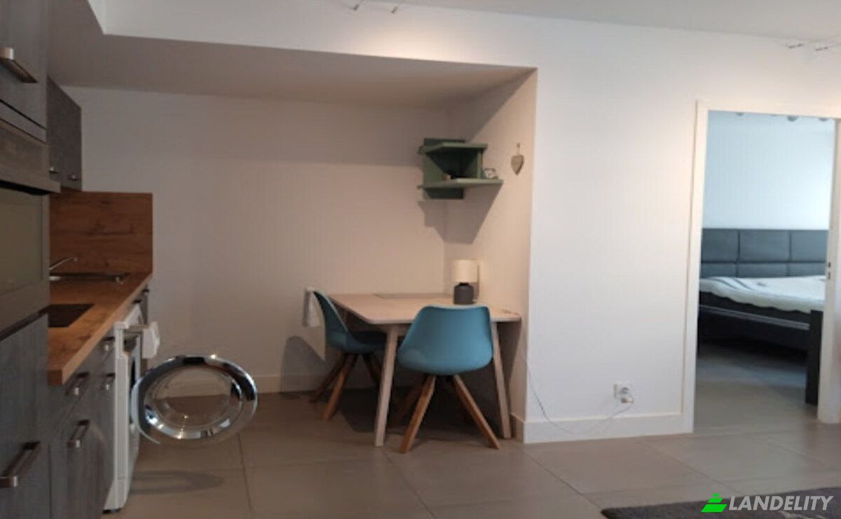 Apartment for Sale 978 Rte de Saint-Jean, 06600 Antibes, Antibes, Alpes-Maritimes, Provence-Alpes-Cote dAzur, France. Photo 6