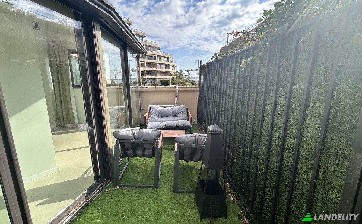 Apartment for Sale 10 Rue de la Verrerie, 06150 Cannes, Cannes, Alpes-Maritimes, Provence-Alpes-Cote dAzur, France. Photo 10