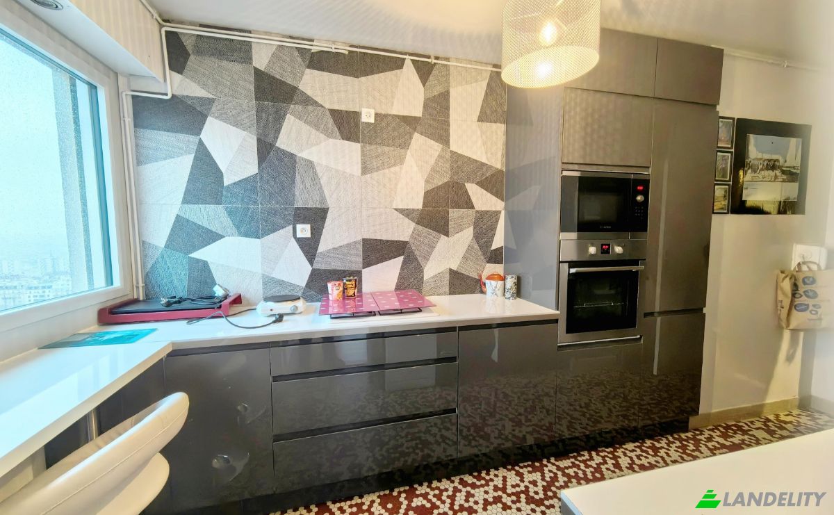 Apartment for Sale 9 Av Taillade, 75020 Paris, Paris, Ile-de-France, France. Photo 12