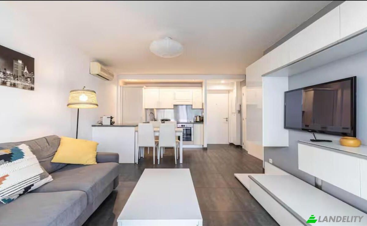 Apartment for Sale 18 Rue Lecerf, 06400 Cannes, Cannes, Alpes-Maritimes, Provence-Alpes-Cote dAzur, France. Photo 1