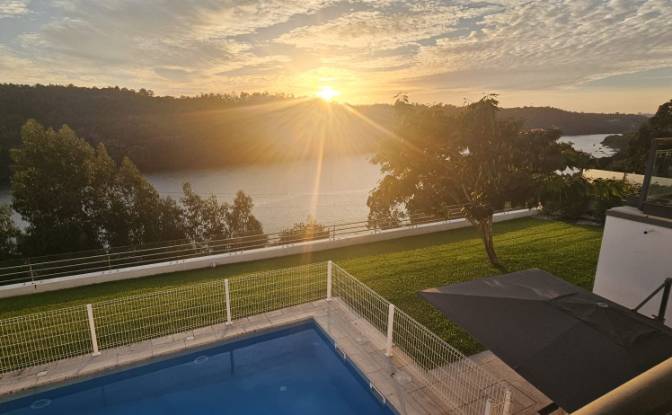 Townhouse for Sale - Jovim, Portugal