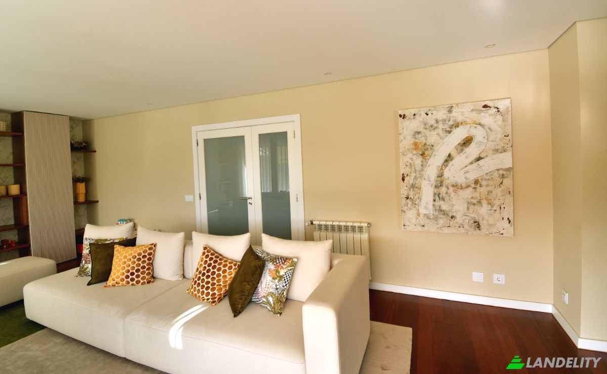 Townhouse for Sale Urbanizacao do Cidrao 98, 4510 Jovim, Jovim, Gondomar, Porto District, Portugal. Photo 12