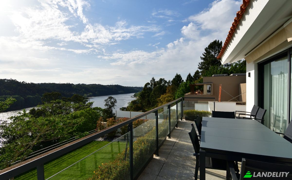 Townhouse for Sale Urbanizacao do Cidrao 98, 4510 Jovim, Jovim, Gondomar, Porto District, Portugal. Photo 15