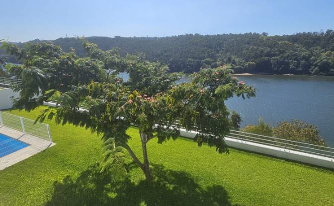 Townhouse for Sale Urbanizacao do Cidrao 98. Photo#2 Townhouse for Sale Urbanizacao do Cidrao 98. Photo#2