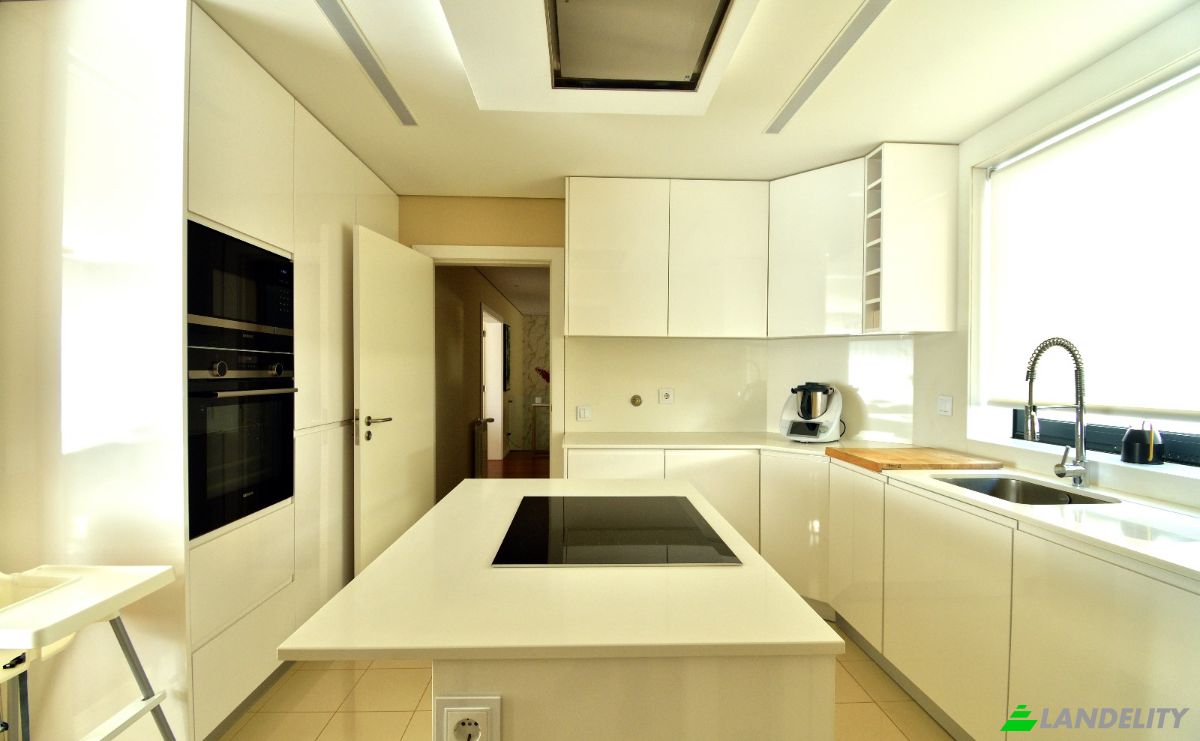 Townhouse for Sale Urbanizacao do Cidrao 98, 4510 Jovim, Jovim, Gondomar, Porto District, Portugal. Photo 3