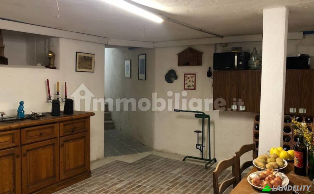 Townhouse for Sale Via dei Castelli, 33050 Pozzuolo del Friuli UD, Pozzuolo del Friuli, Province of Udine, Friuli-Venezia Giulia, Italy. Photo 8