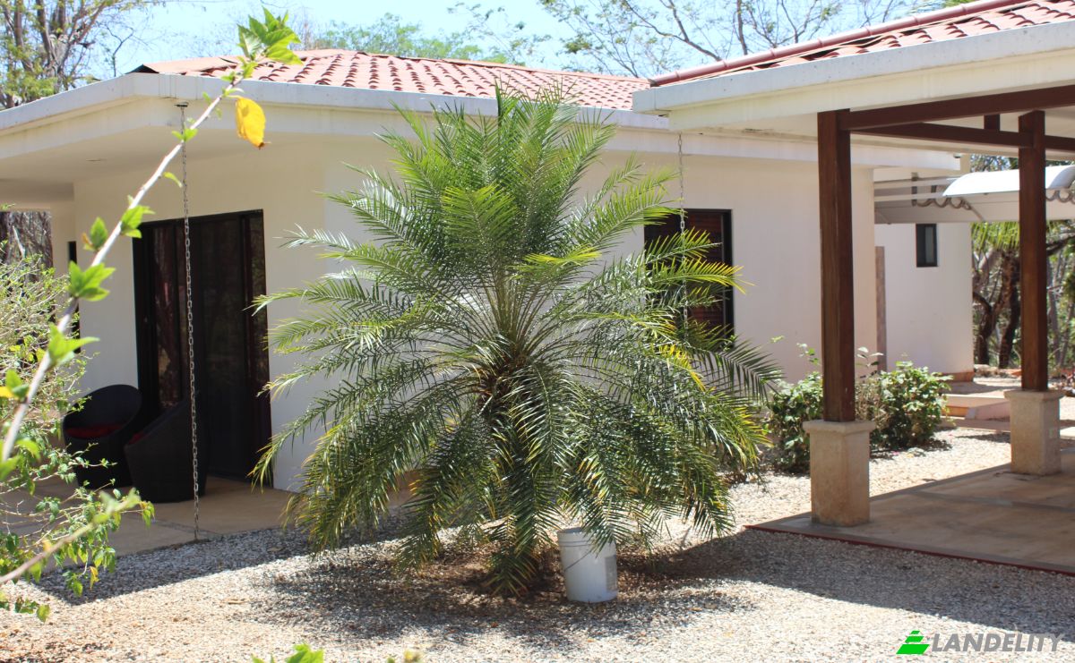 Casa de una sola familia en venta Vía Sin Nombre, Provincia de Guanacaste, Santa Cruz, Costa Rica. Foto 1
