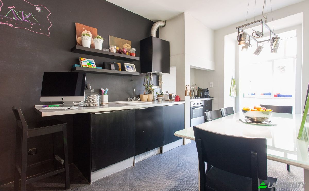 Apartment for Sale Av 24 de Julho 90, 1200-211 Lisboa, Lisbon, Portugal. Photo 12