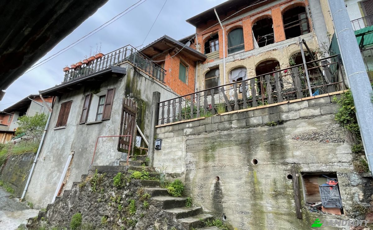 Investing/Development for Sale Localita Arlezze, 13018 Arlezze VC, Arlezze, Province of Vercelli, Piedmont, Italy. Photo 12