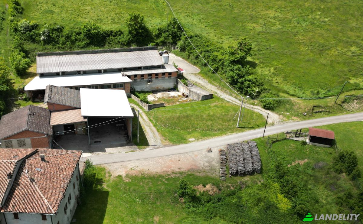 Business for Sale Via Ca di Gnano Pragolazzo, 42030 Villa Minozzo RE, Villa Minozzo, Province of Reggio Emilia, Emilia-Romagna, Italy. Photo 5