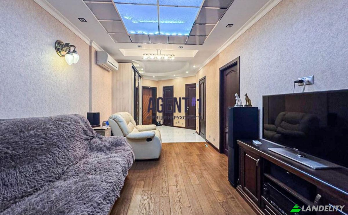 Apartment for Sale Pecherska St, Chaiky, Kyjevo-Svyatoshynskyi district, Kyiv Oblast, Ukraine, Kyivska oblast, 08130. Photo 4