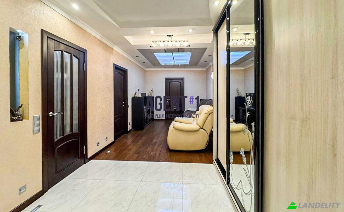 Apartment for Sale Pecherska St, Chaiky, Kyjevo-Svyatoshynskyi district, Kyiv Oblast, Ukraine, Kyivska oblast, 08130. Photo 6