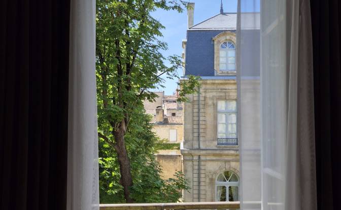 Apartment for Sale 44 Rue Vital Carles. Photo#15 Apartment for Sale 44 Rue Vital Carles. Photo#15