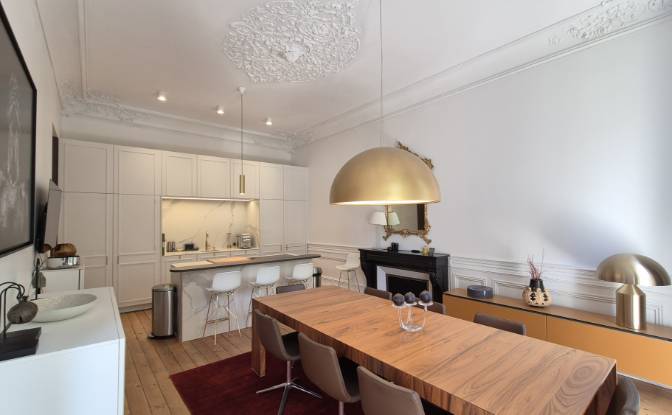 Apartment for Sale 44 Rue Vital Carles. Photo#6 Apartment for Sale 44 Rue Vital Carles. Photo#6