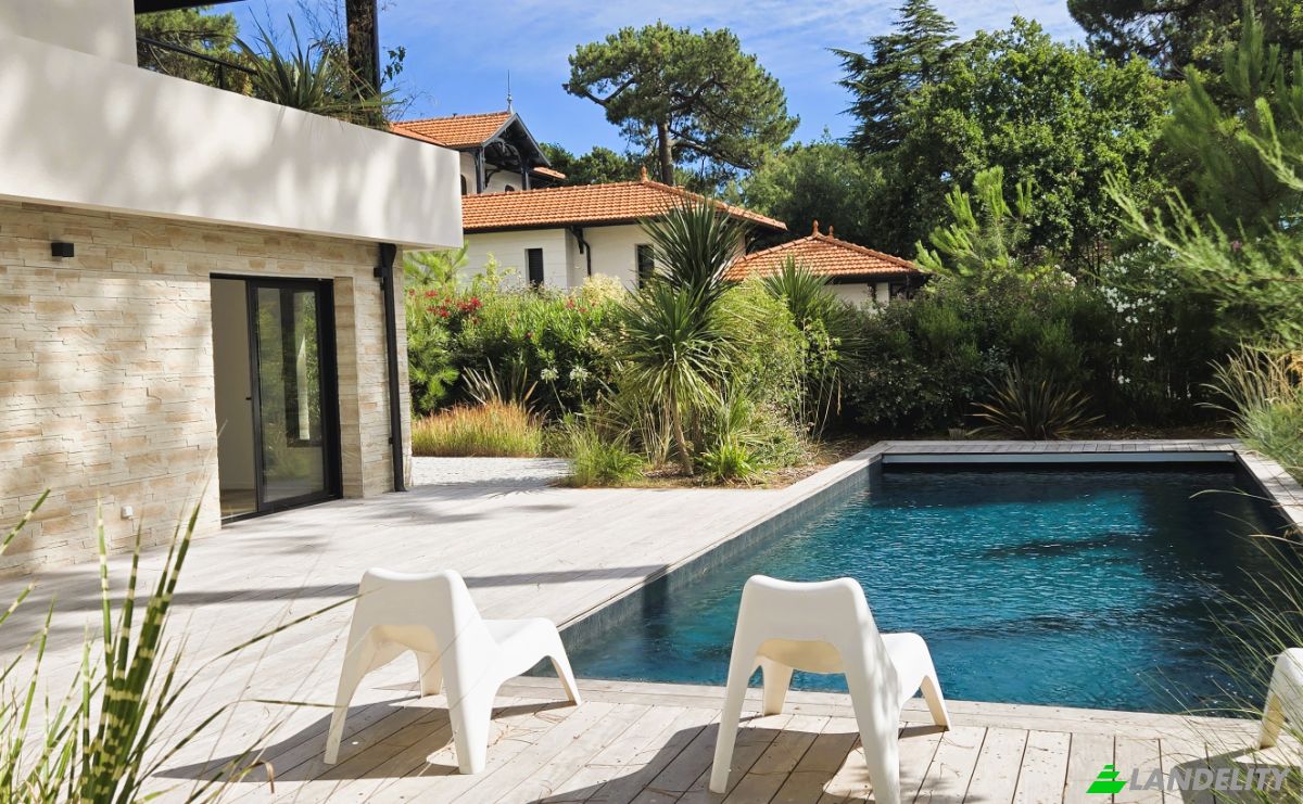 Villa for Sale 10 All Virginie Heriot, 33120 Arcachon, Arcachon, Gironde, Nouvelle-Aquitaine, France. Photo 10